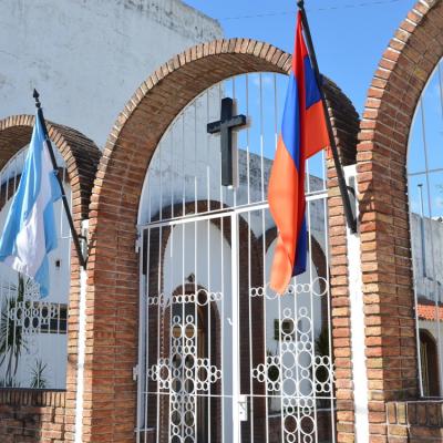 Banderas En La Iglesia